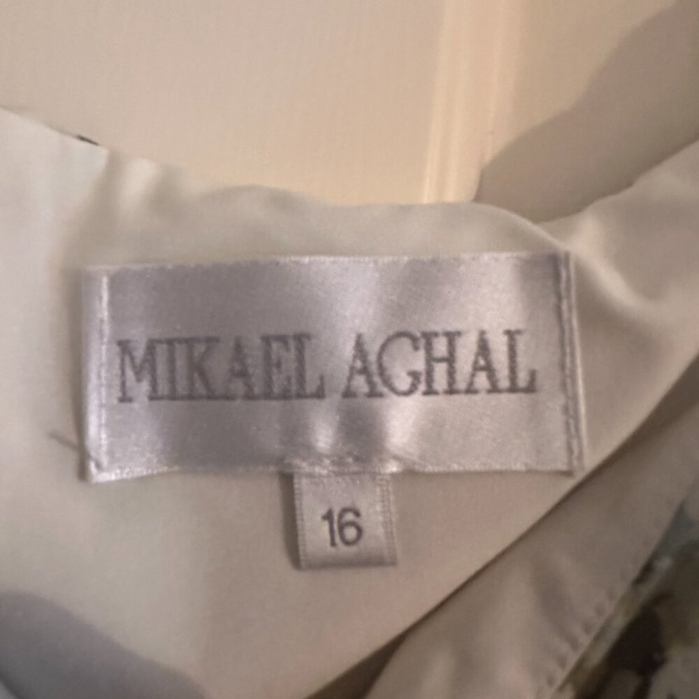 MIKAEL AGHAL dress, beautiful flowing long dress, off the shoulder, floral dress - Picture 7 of 7